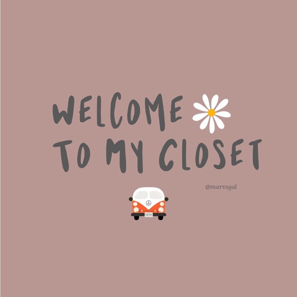 Welcome to my Closet/Boutique โฎ๏ธ๐ - Picture 1 of 7